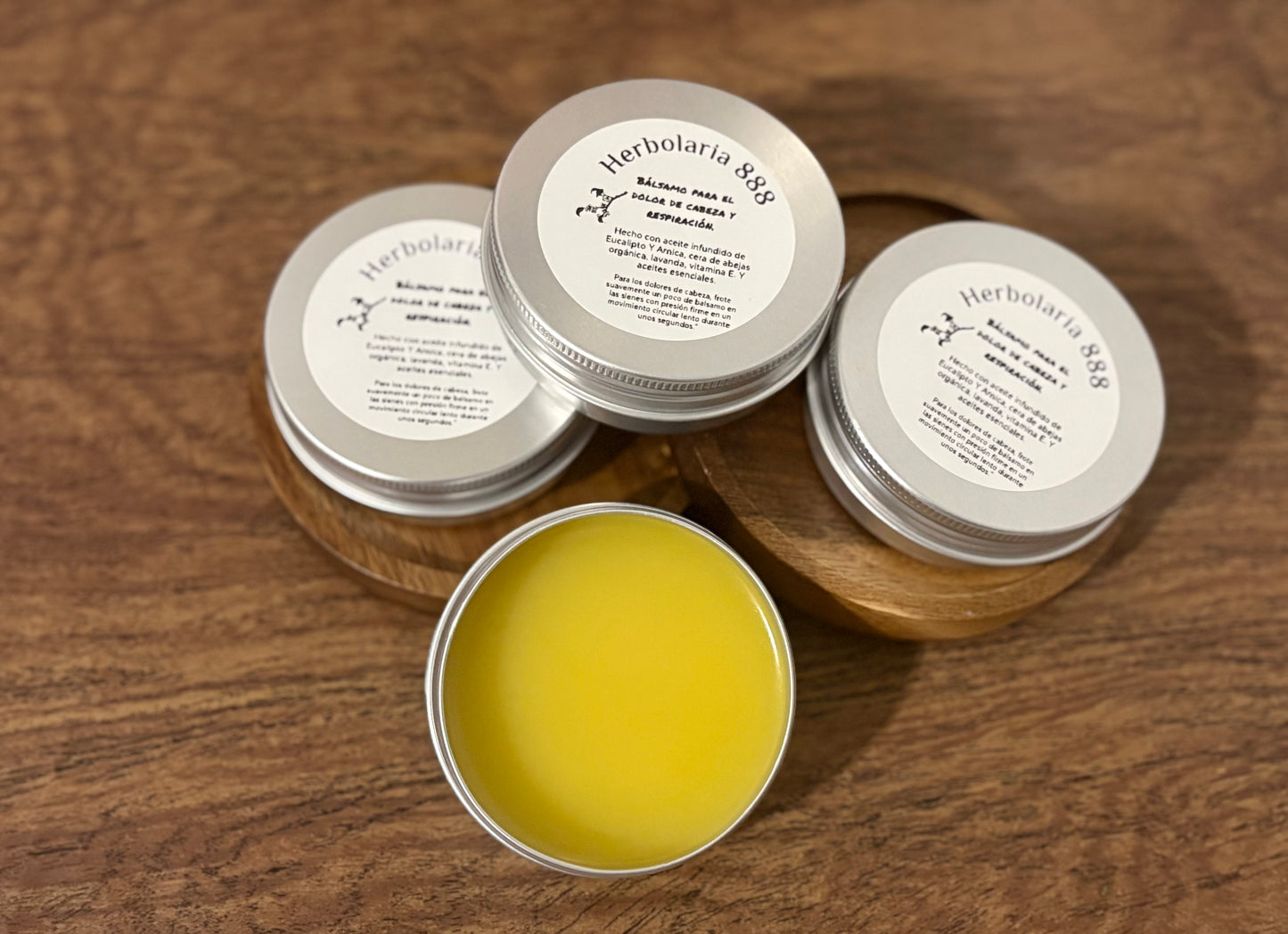 Balsamo de Arnica y Eucalipto/ Arnica and Eucalyptus Balm.