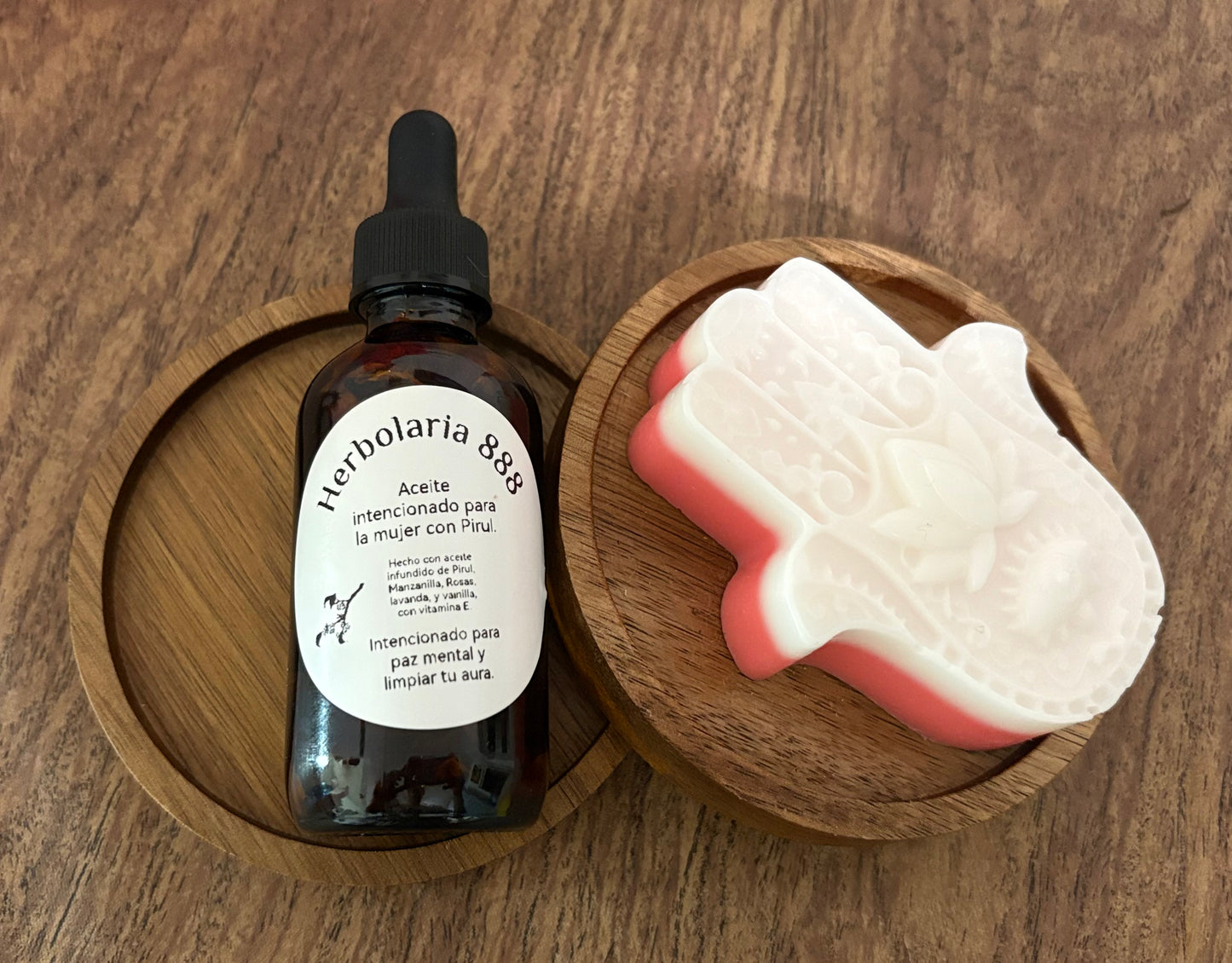 Aceite y Jabon esoterico para la Mujer/ Oil and Esoteric soap for women.